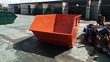Бункер 8 м3 для мусора, где дно выполнено из стали толщиной 3 мм, а боковые стенки бункера из стали толщиной 2 мм. Цвет бункера 8 м3 оранжевый.Покупатель Ейский Морской Порт, Краснодарский Край.